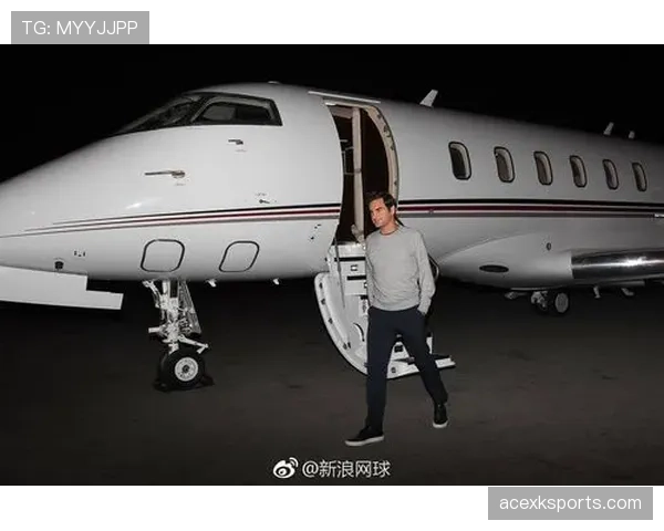 费德勒下飞机拎的行李，比我整套家当还豪气